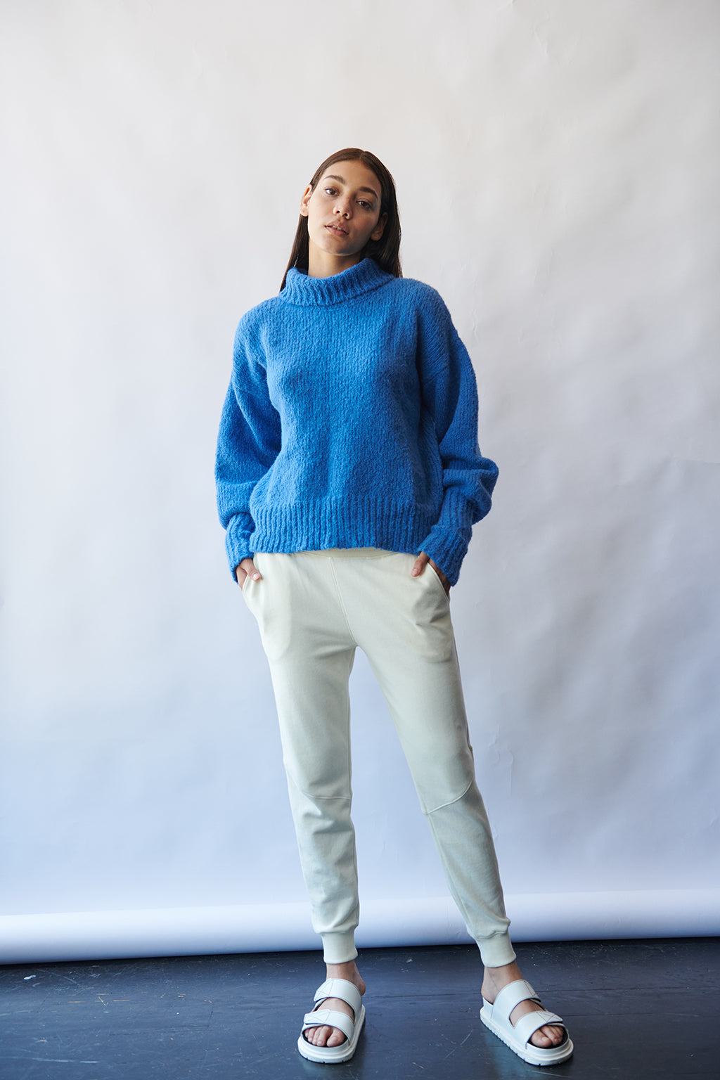 Kjolle Sweater AYNI universe