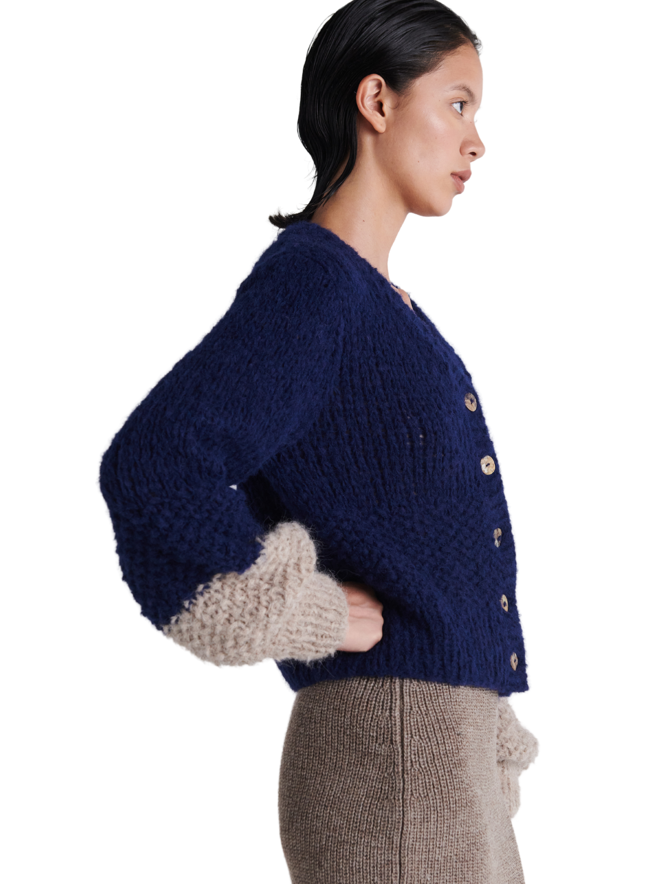 HANAQ cardigan (pre-order) AYNI universe